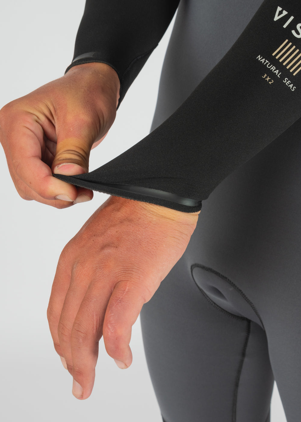 Vissla Natural Seas 4-3 Full Chest Zip Wetsuit in Coal, view 6