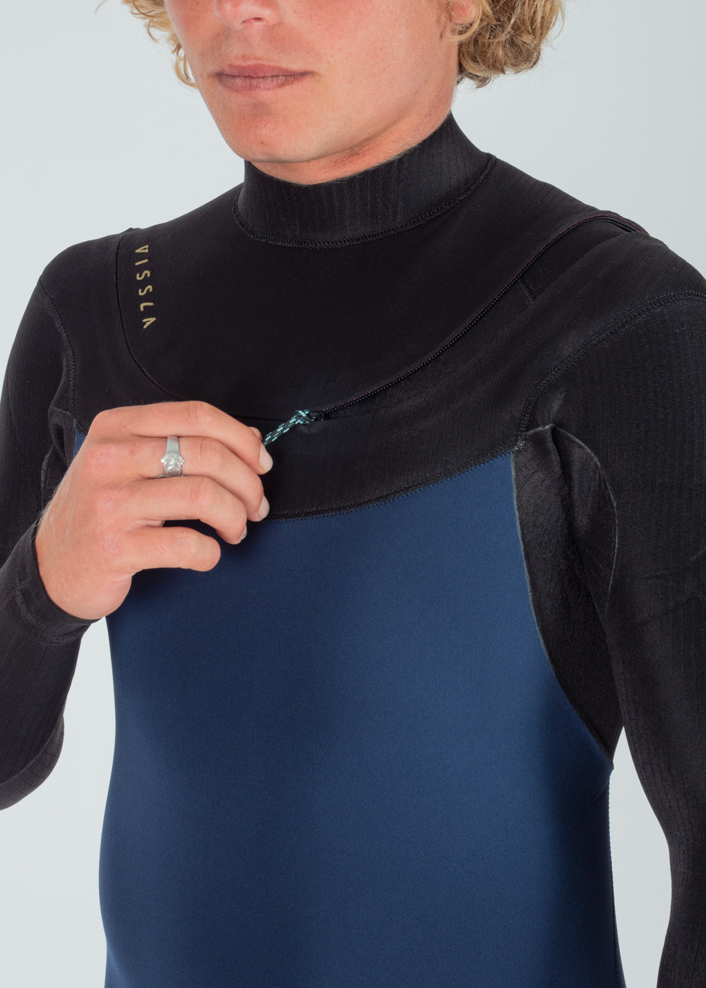 Vissla New Seas 2-2 Long Sleeve Spring U-Zip Wetsuit in Midnight, view 2