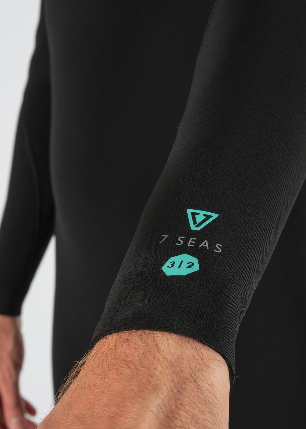 Vissla 7 Seas 3-2 Full Back Zip Wetsuit in Black, view 6