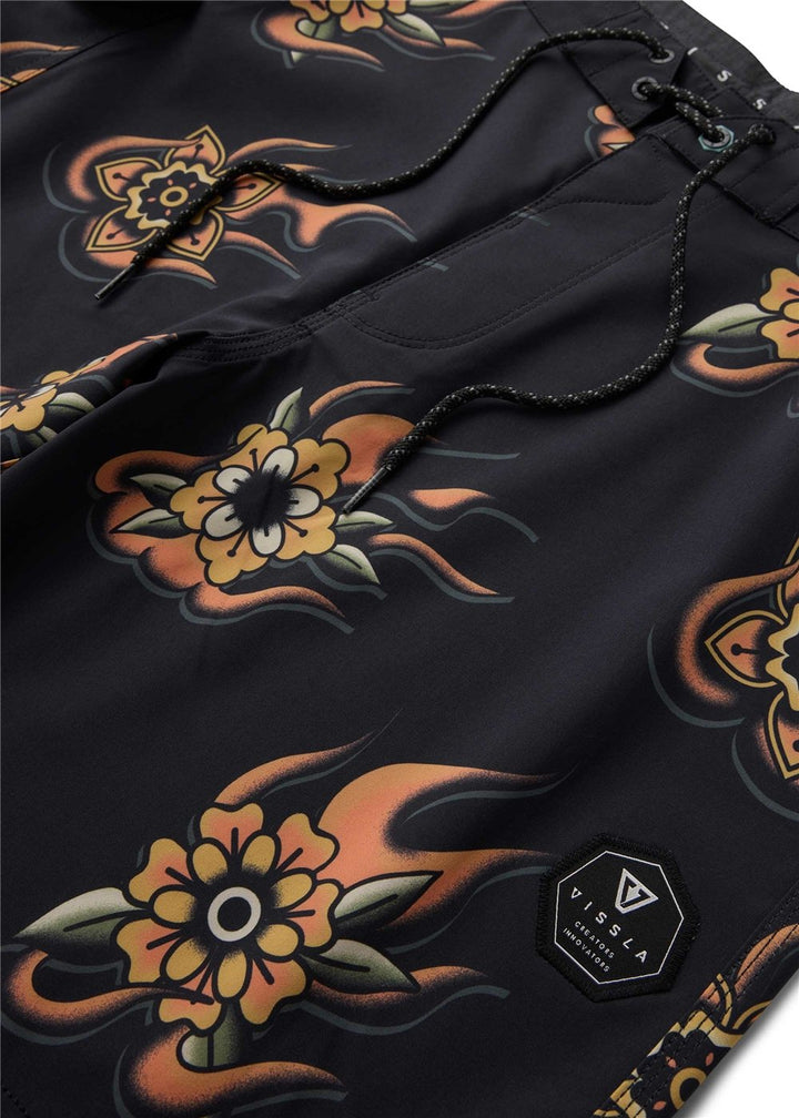 Vissla Helloha 17" Boys Boardshort in Phantom, view 4