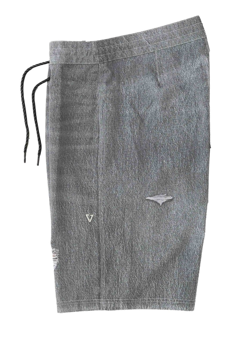 Vissla Jort 18" Boys Boardshort in Black, view 3
