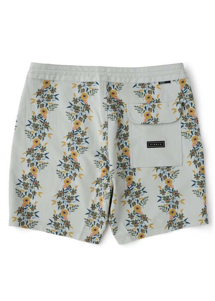 Vissla Voodoo Vines 17.5" Boardshort in Bone, view 2