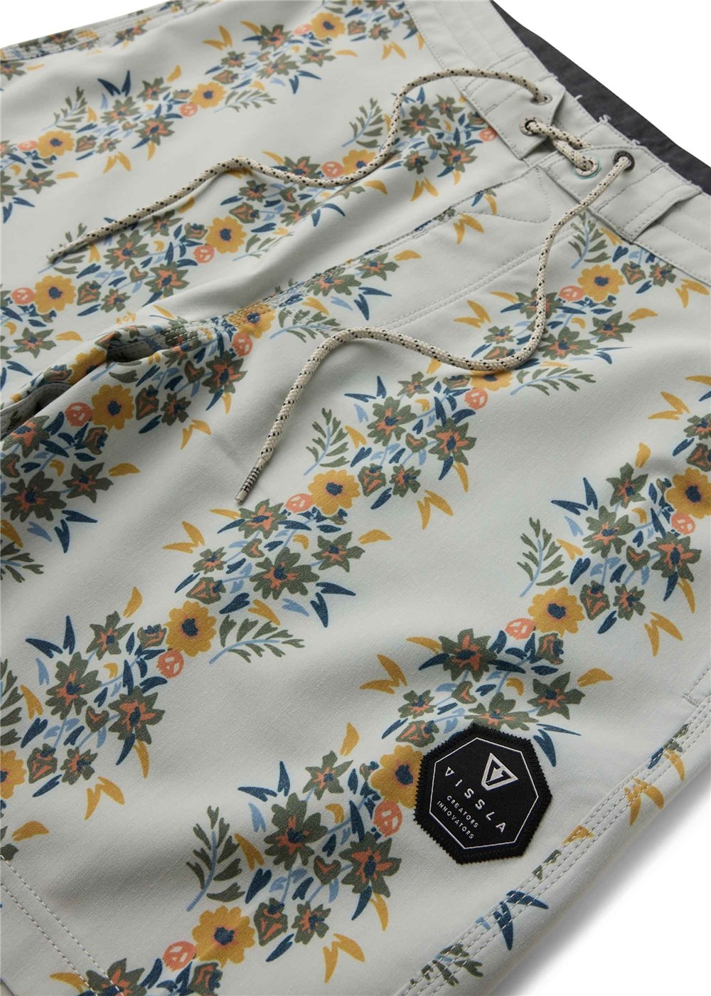 Vissla Voodoo Vines 17.5" Boardshort in Bone, view 4