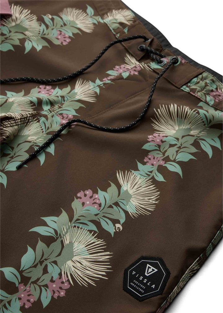 Vissla Pins 18.5" Boardshort in Dark Earth, view 4