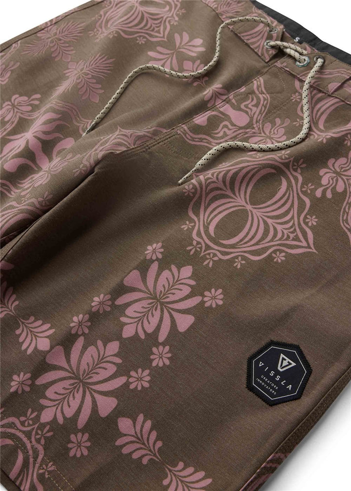Vissla Mirage 18.5" Boardshort in Dark Earth, view 4
