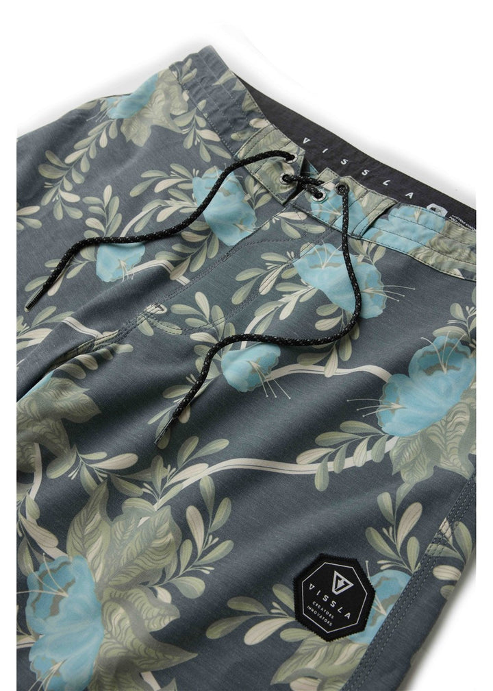 Vissla Unknowns 18.5" Boardshort in Dark Grey, view 4