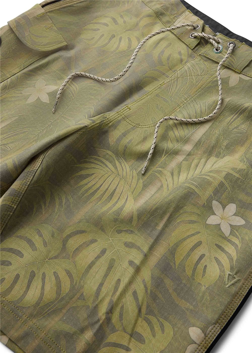 Vissla Solid Sets 18.5" Boardshort in Camo, view 5
