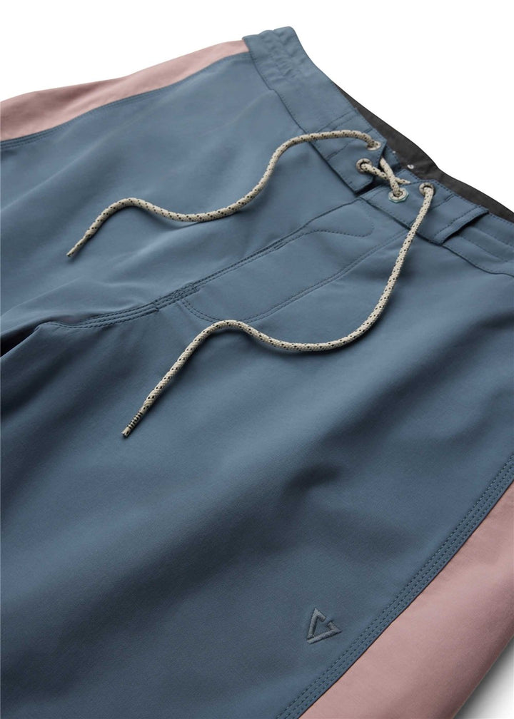 Vissla Twinzer 17.5" Boardshort in Blue Haze, view 4