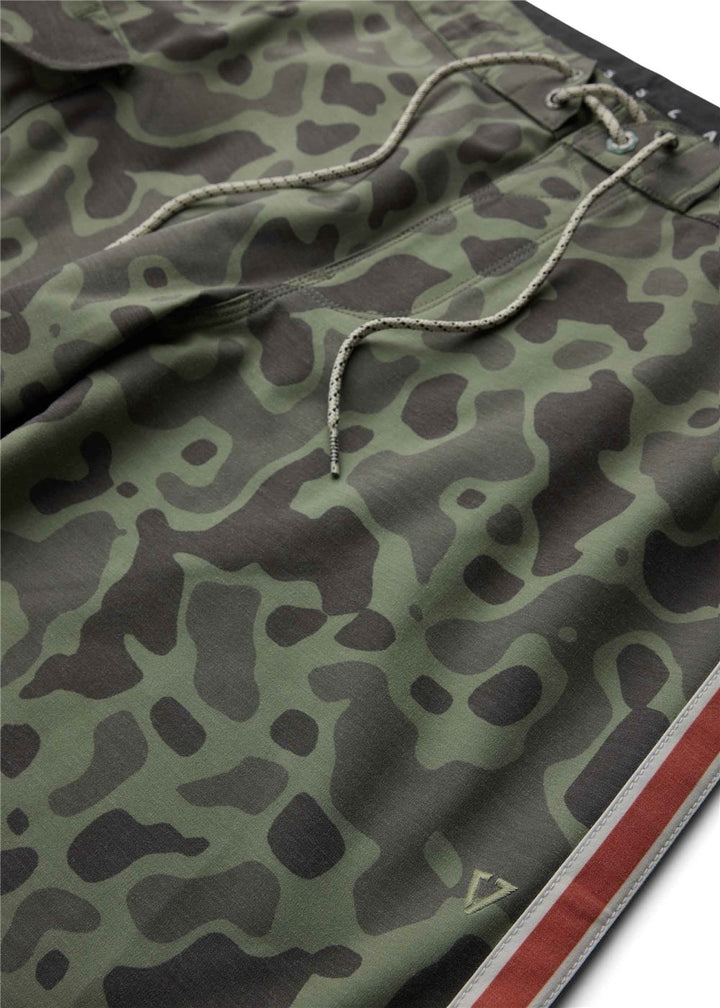 Vissla Long Sets 21" Boardshort in Camo, view 5
