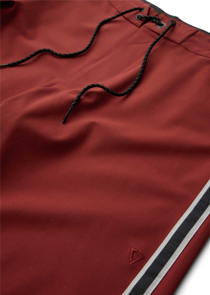 Vissla Long Sets 21" Boardshort in Red, view 5