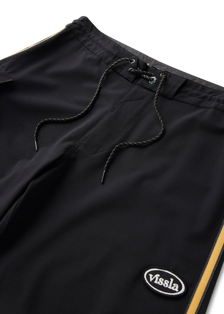 Vissla Long Sets 21" Boardshort in Black, view 5