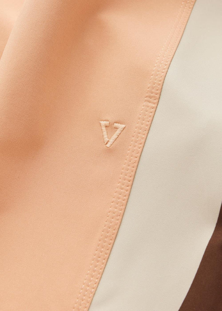 Vissla Sidewinder 17.5" Boardshort in Guava, view 4