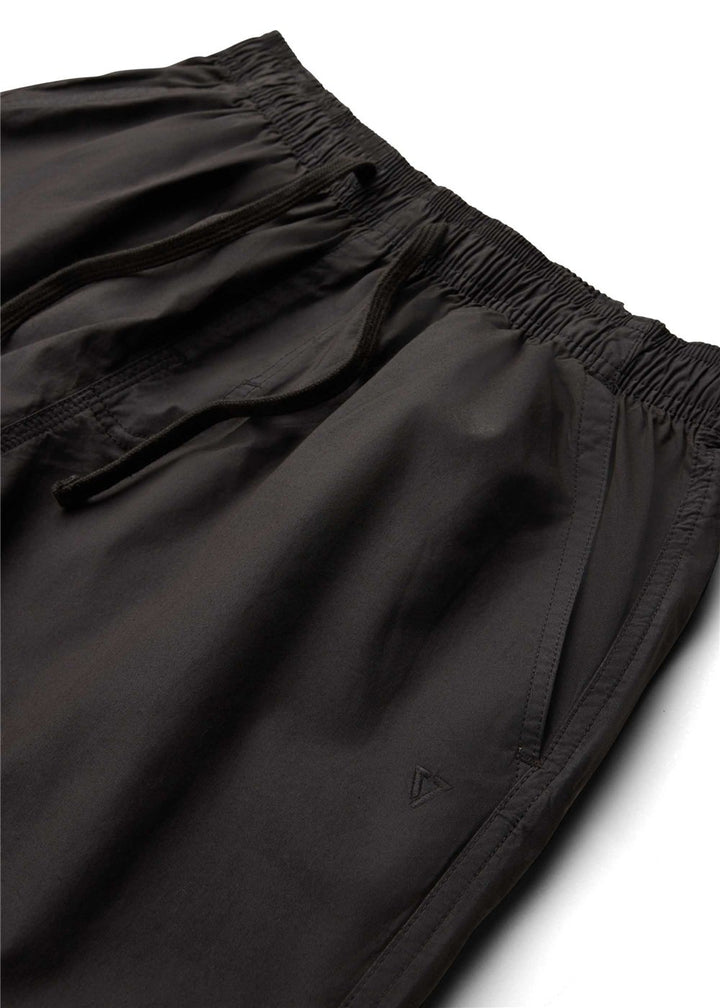 Vissla Utility 18.5" Elastic Walkshort in Phantom, view 4
