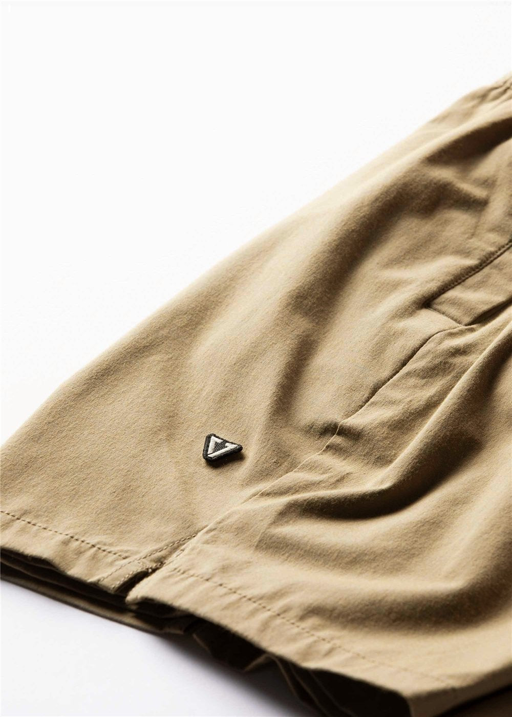 Vissla Alto 18" Performance Elastic Walkshort in Bronze, view 4