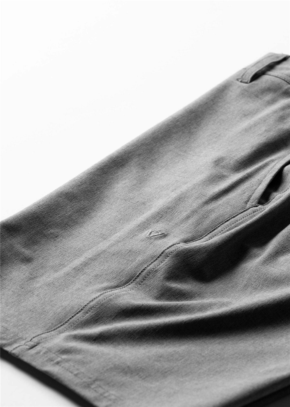 Vissla Canyons 18.5" Hybrid Walkshort in Dark Grey, view 5