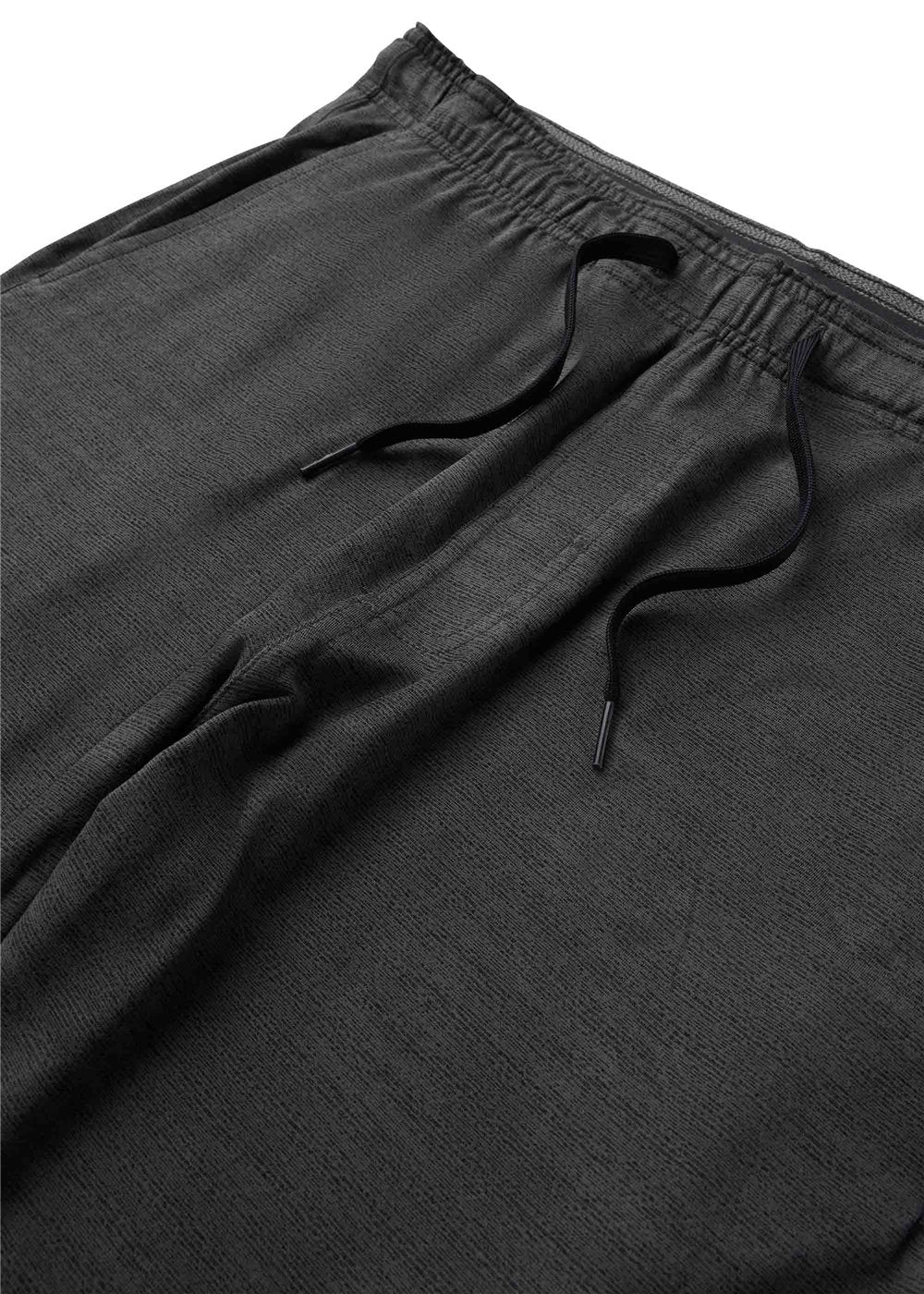 vissla.momp Lite Eco 18" Elastic Walkshort in Black, view 4