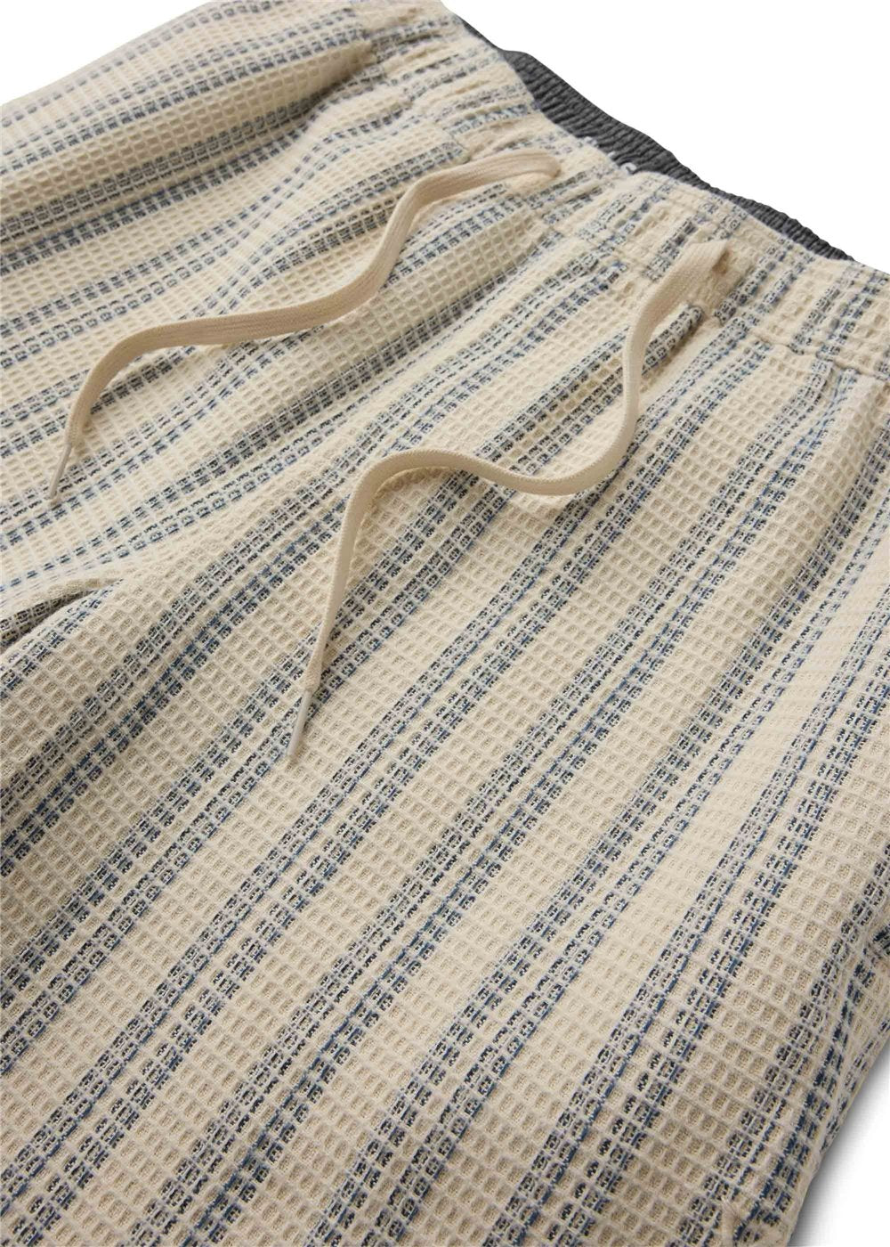 Vissla Thermal Powers 18" Eco Elastic Walkshort in Bone, view 4