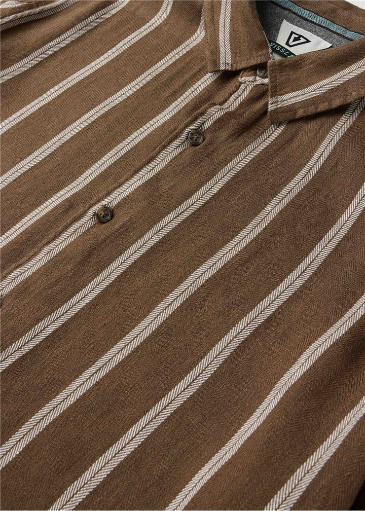 Vissla Distortion Linen Eco SS Shirt in Dark Earth, view 2