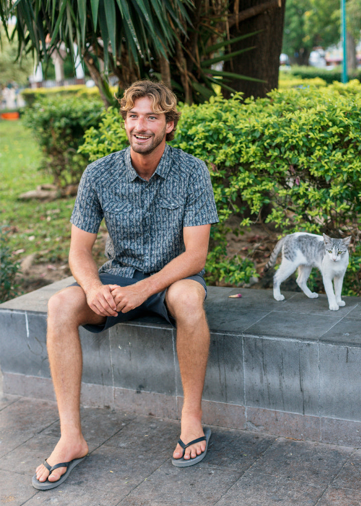 Vissla Out West Short Sleeve Shirt in Phantom, view 2