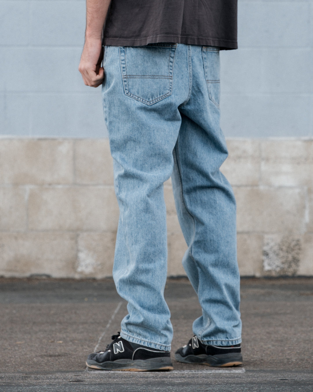 Vissla Let Loose 5 Pocket Jean in 7 Year Wash, view 3