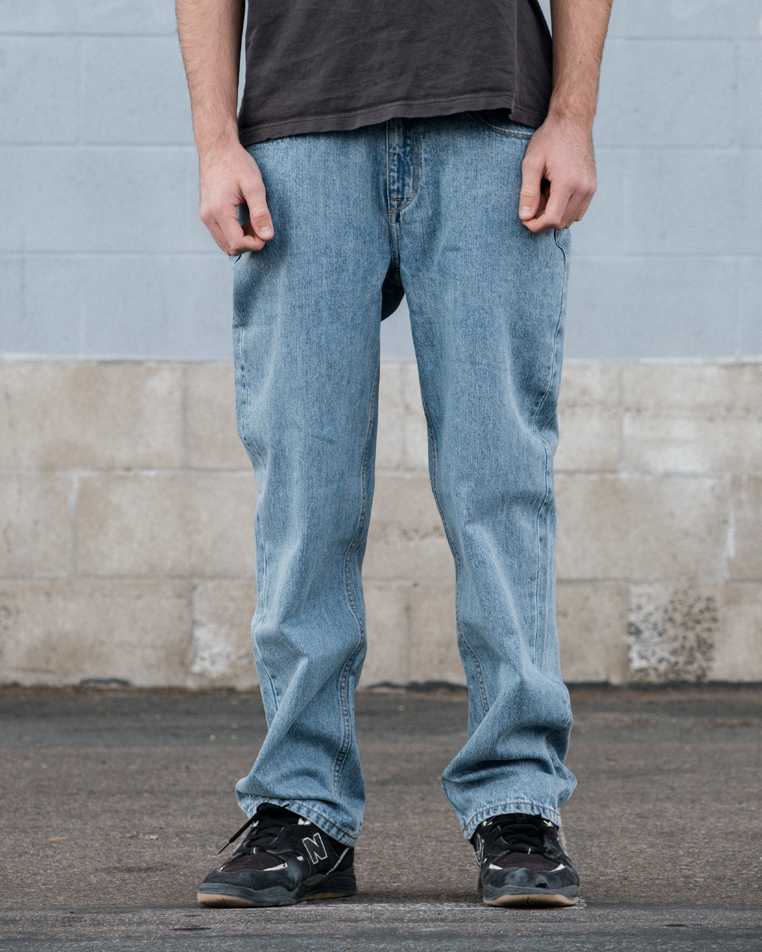 Vissla Let Loose 5 Pocket Jean in 7 Year Wash, view 2
